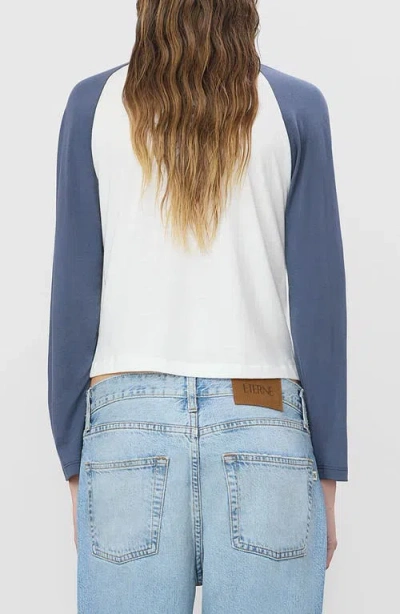 Éterne Eterne Raglan Baseball T-shirt In Ivory/washed Navy