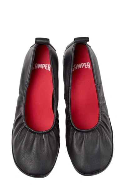 Camper Sculptural Heel Leather Pump Heel In Black
