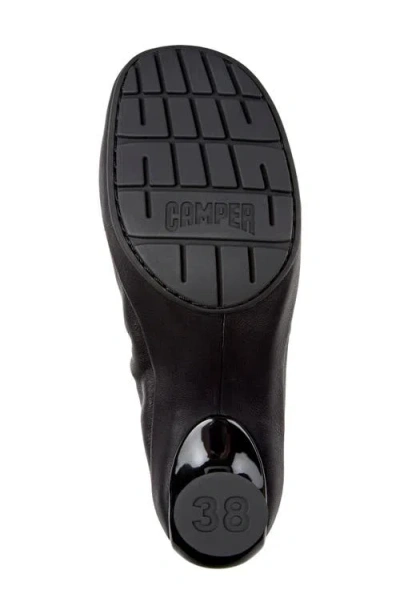 Camper Sculptural Heel Leather Pump Heel In Black