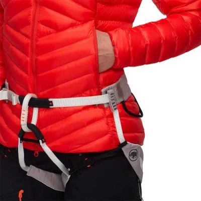 Mammut Broad Peak In Hooded Jacket In Red