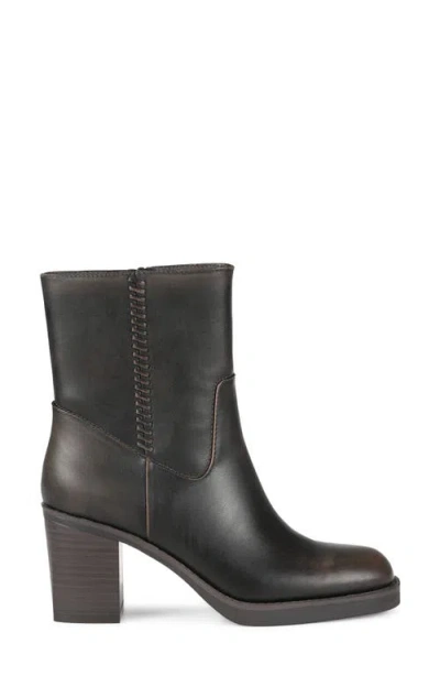 Baretraps Gwendy Block Heel Bootie In Hazelnut