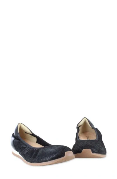 Naot Echo Flat In Black Suede