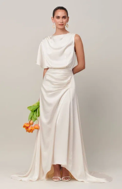 Bwldr Harmony Gown In White