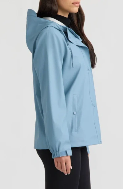 Hunter Dina Cropped Rubberized Rain Jacket In Blue