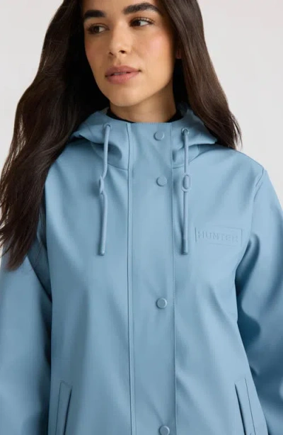 Hunter Dina Cropped Rubberized Rain Jacket In Blue