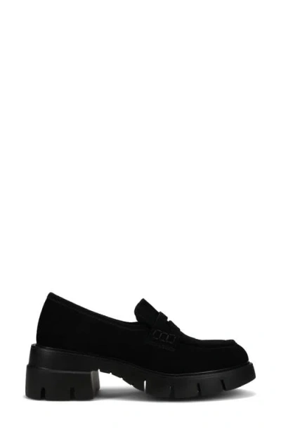 Vaneli Nevis Leather Loafer In Black