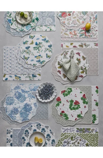 Matouk Reversible Quilted Placemats In Geranium Scarlet/laksha Moss
