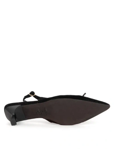 Bobbies Gigi Pump In Black