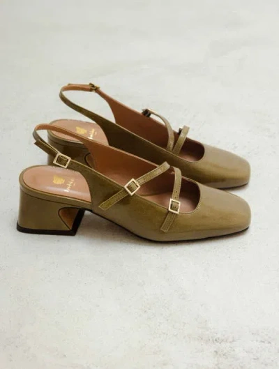Bobbies Becca Pump In Manzanilla