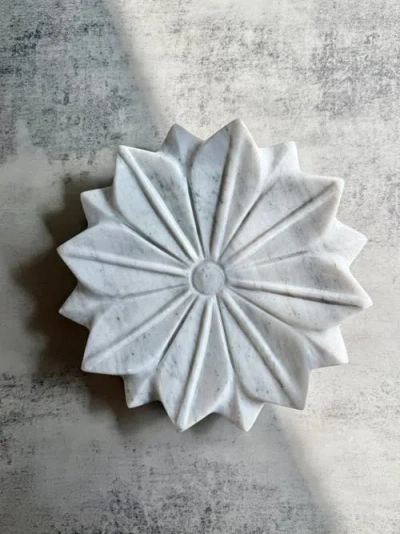 Villa Lua Home Fleur De Marble In White