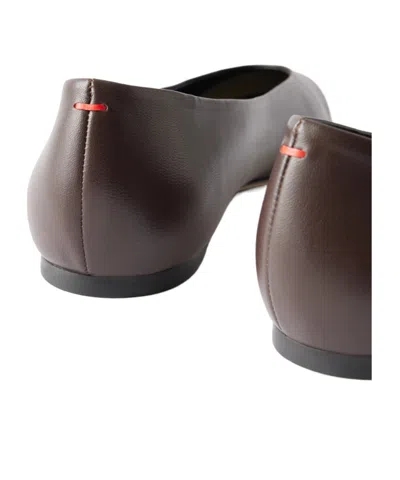 Aeyde Solid Leather Ballet Flats In Black