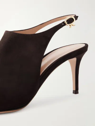 Gianvito Rossi Solid Suede Pumps In Black