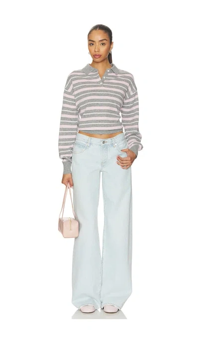 Frame The Pixie Petite Leo Jeans In Denim-light