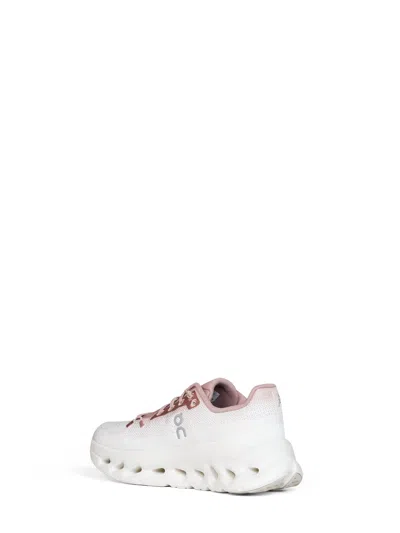 On Cloudtilt Sneaker In White