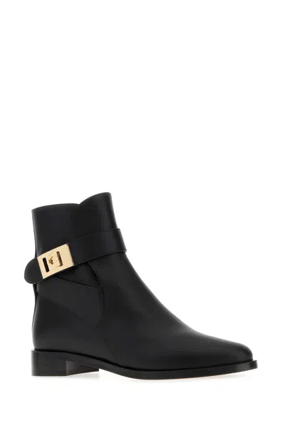 Ferragamo Zanira Leather Ankle Boots In Black