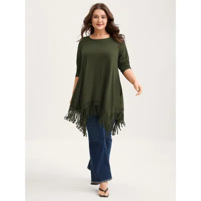 Bloomchic Solid Tassels Trim Pocket Asymmetrical Hem T-shirt In Black Forest