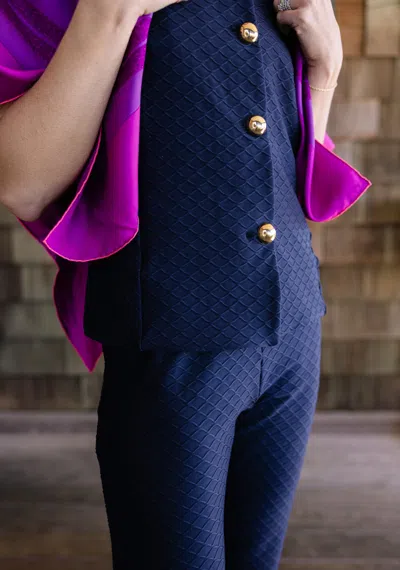 Duffield Lane Joyce Top In Navy Scallops