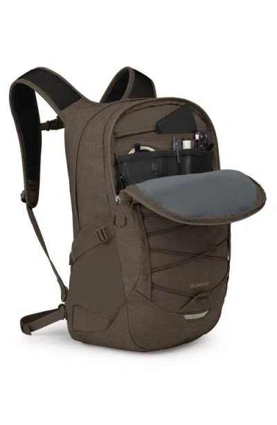 Osprey Quasar Backpack In Truffle Brown