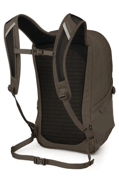 Osprey Quasar Backpack In Truffle Brown