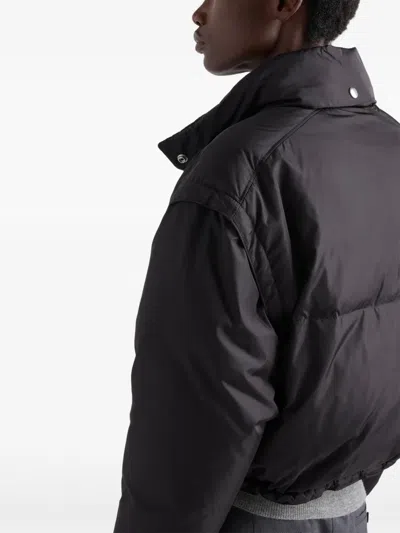 Prada Lightweight Re-nylon Cropped Down Jacket In 블랙