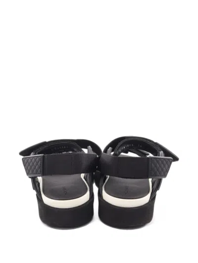 Pre-owned Chanel Cc-logo Flat Sandals In Black