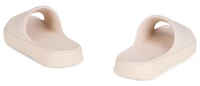 Moncler Embossed Logo Polyvinyl Slipper In Multi