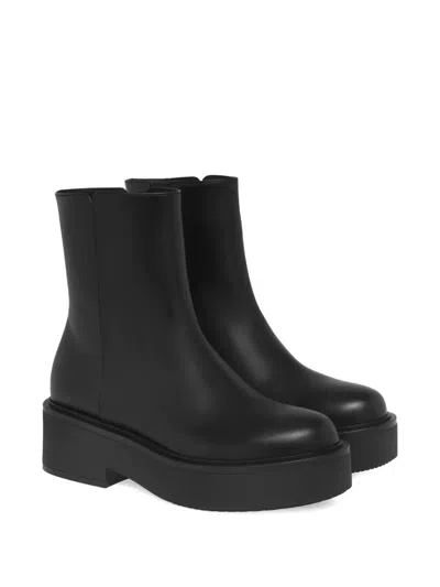 Gianvito Rossi Hiro Bootie In Black