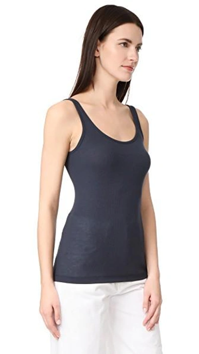 Vince Ribbed Scoop-neck Tank Top In Coastal