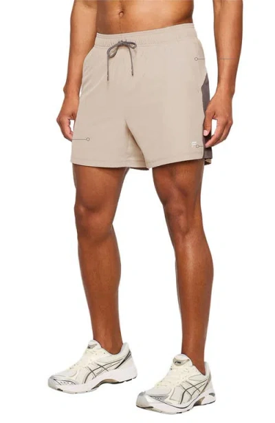 Fabletics The O2 Run Short 7in In Pattern