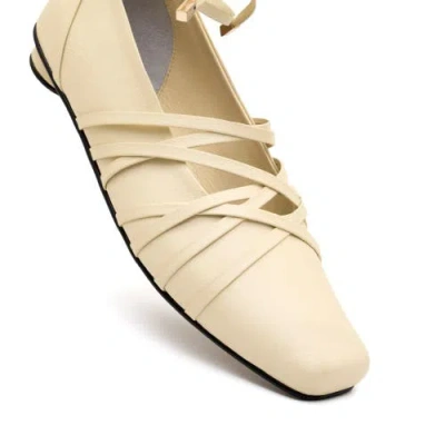 Alta Sofia Flats In Neutral