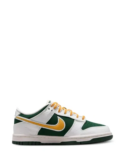 Nike Dunk Low Retro Sneakers In White