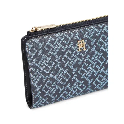 Tommy Hilfiger Zip Wallet In Blue