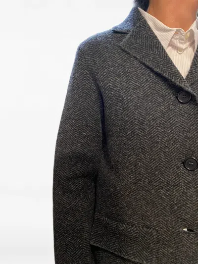 Lebor Gabala Herringbone-pattern Notch-lapel Blazer In Grey