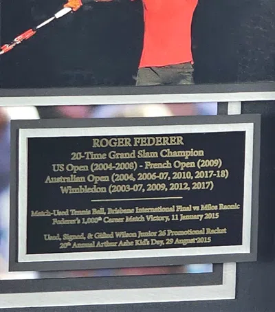 Leipzig Galleries Roger Federer Used And Signed 2015 Racket Display