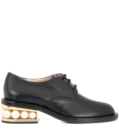 Nicholas Kirkwood Casati Derby Embellished Leather Brogues In Black