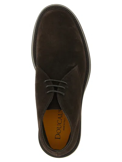 Doucal's Suede Chukka Boot In Black