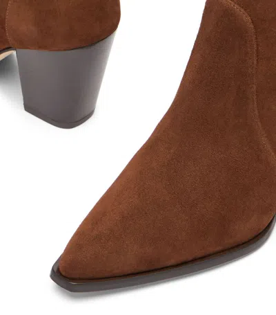 Stuart Weitzman H25 Boot In Caramel