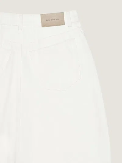 Givenchy Unisex Cut Jeans In White