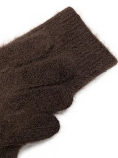 Soft Goat Wool Gloves In Brown