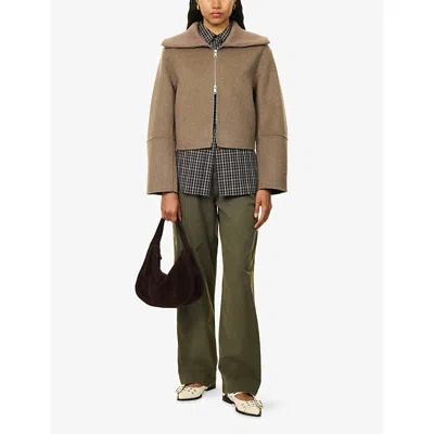 Samsoe & Samsoe Samsoe Samsoe Zip-front Cropped Jacket With Oversized Collar In Pink