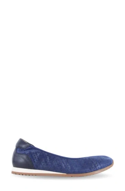 Naot Echo Flat In Sapphire Suede