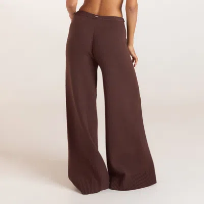 Lounge Dark Chocolate In Brown