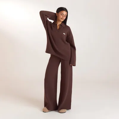 Lounge Dark Chocolate In Brown