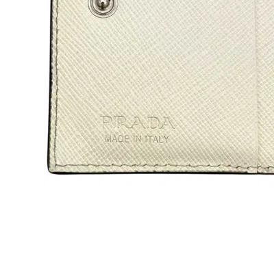 Pre-owned Prada White Leather Wallet (bi-fold) ()