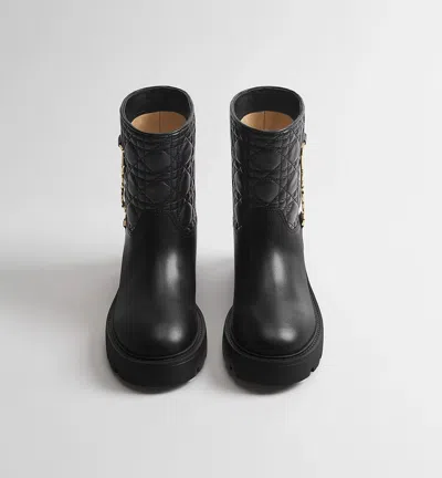 Dior Ly Ankle Boot In Black