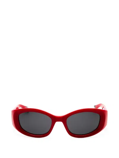 CAT-EYE SUNGLASSES