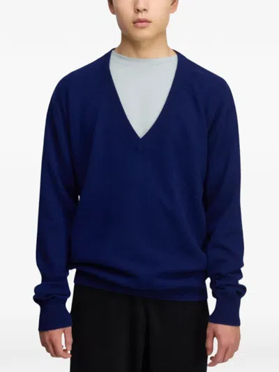 BEN V-NECK SWEATER