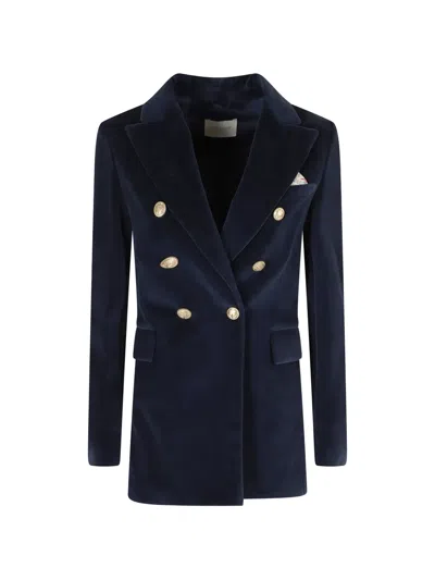 DOUBLE-BREASTED COAT