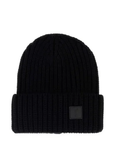 RIBBED-KNIT LOGO-PATCH BEANIE HAT