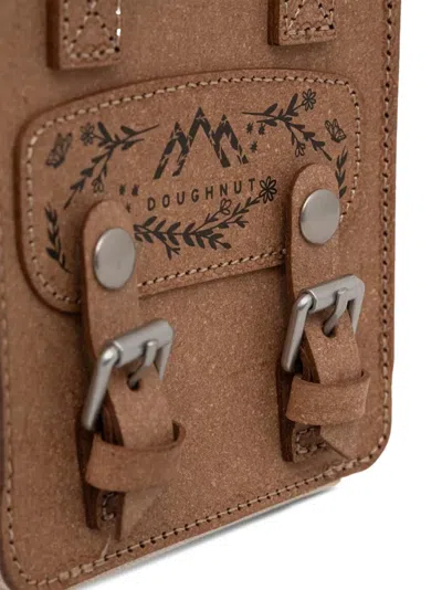 MACAROON TINY BUCKET BUCKLE-DETAIL LOGO-PRINT MINI MESSENGER BAG